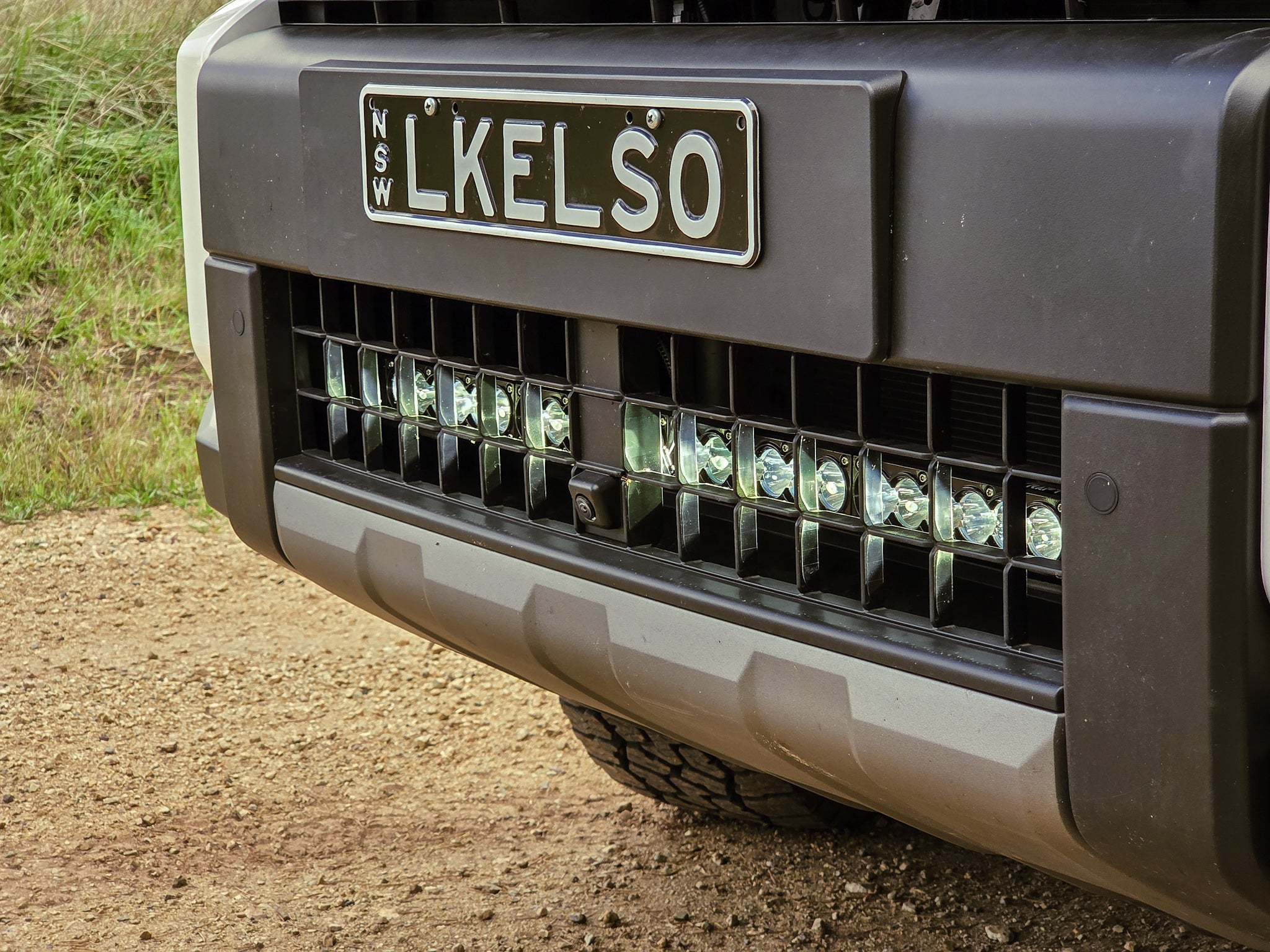 Behind-Grille Light Bar Prado 250