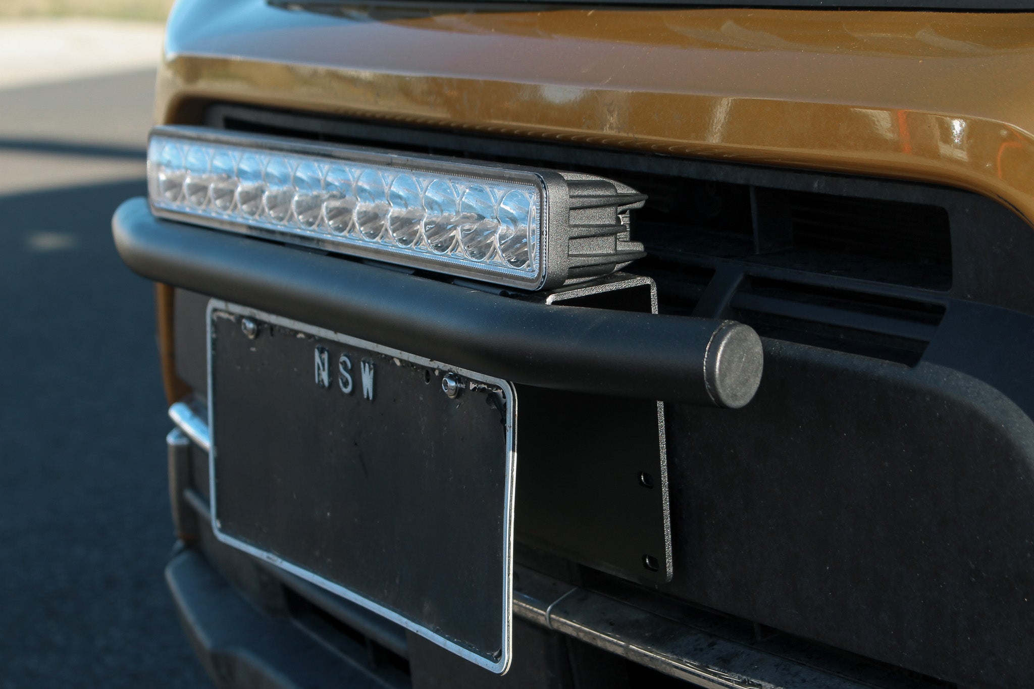 Universal Number Plate Light Bar Mount