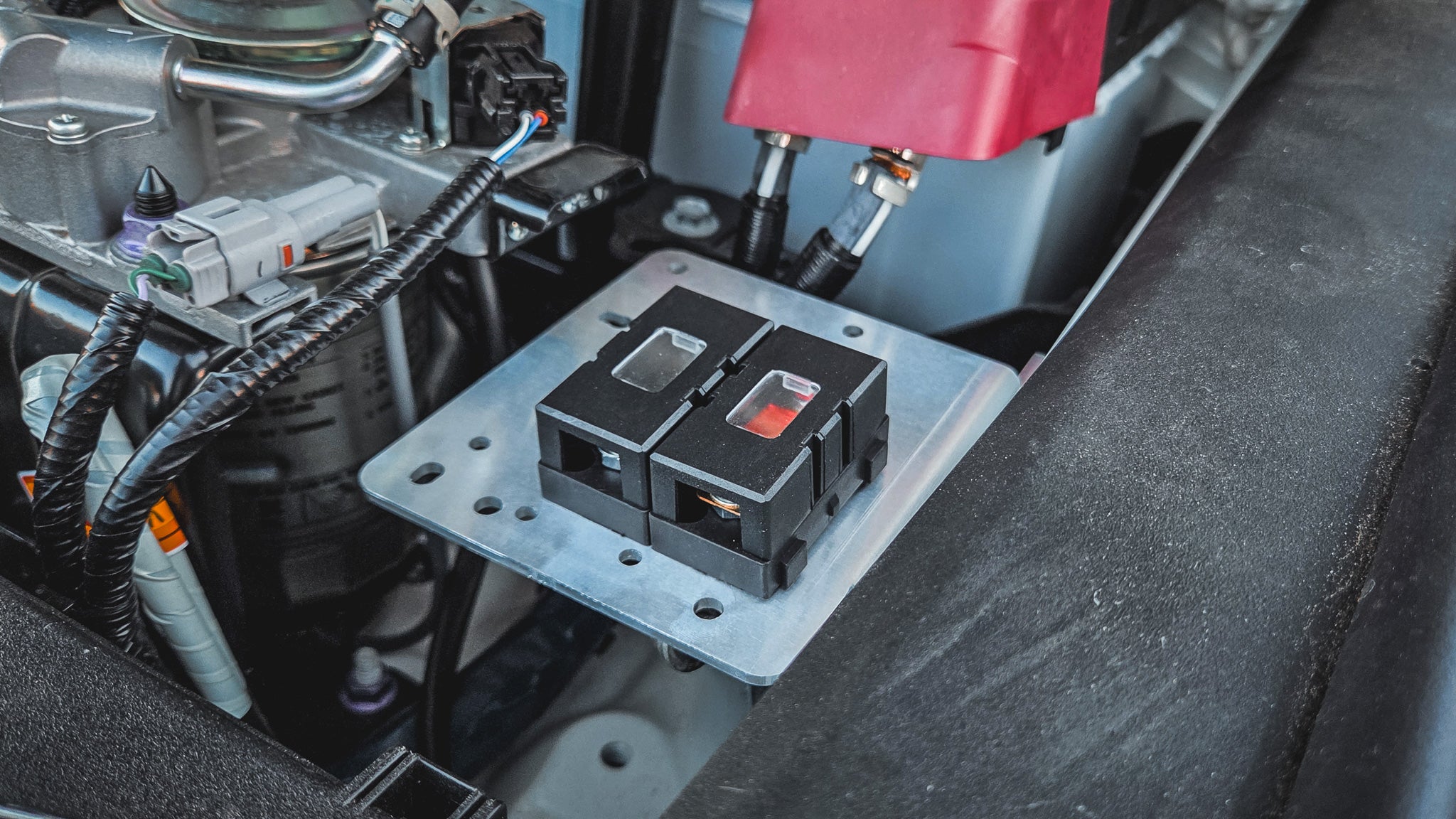 Engine Bay Fuse Panel Prado 250