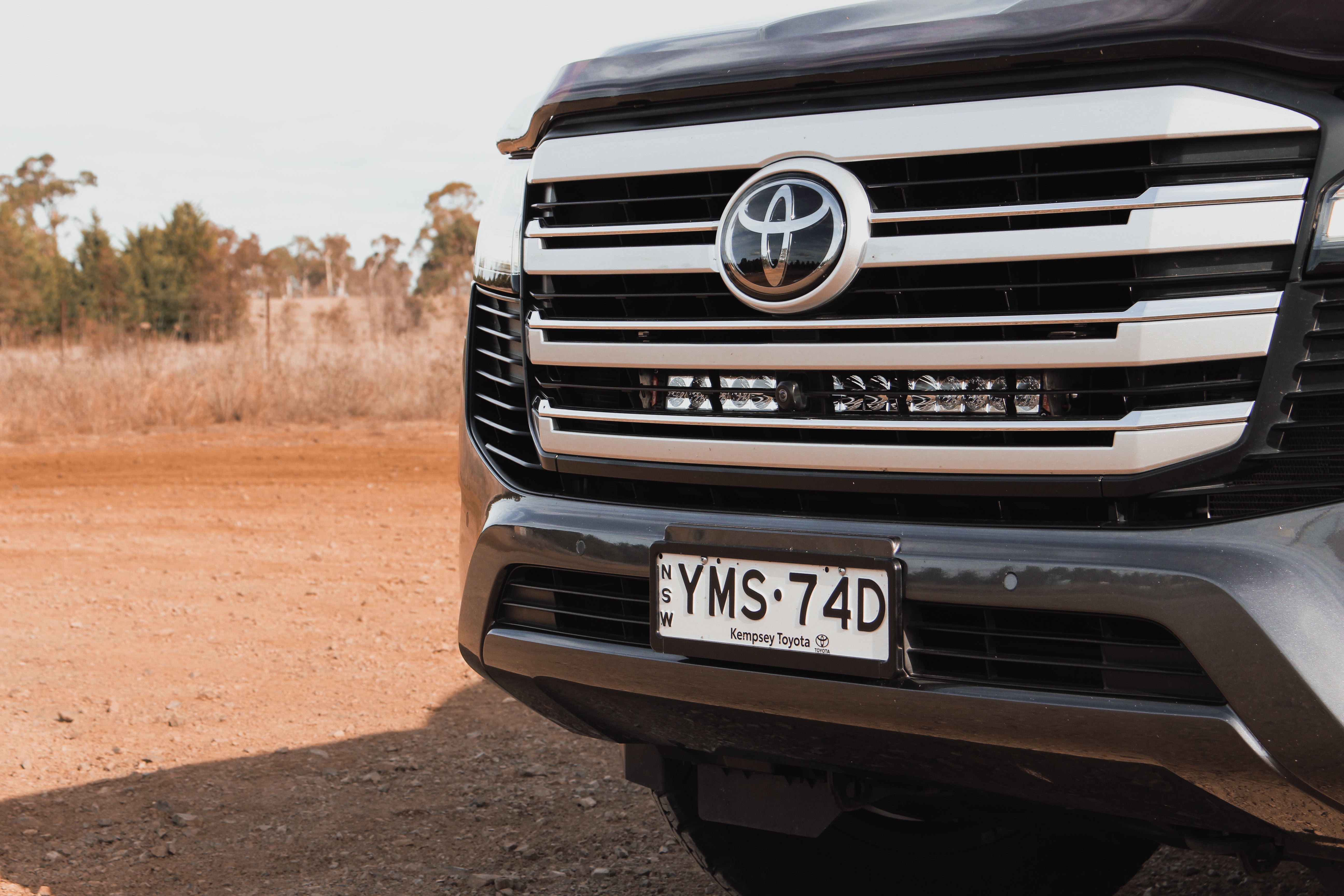 Toyota Land Cruiser 300 Series Behind-Grille Light Bar