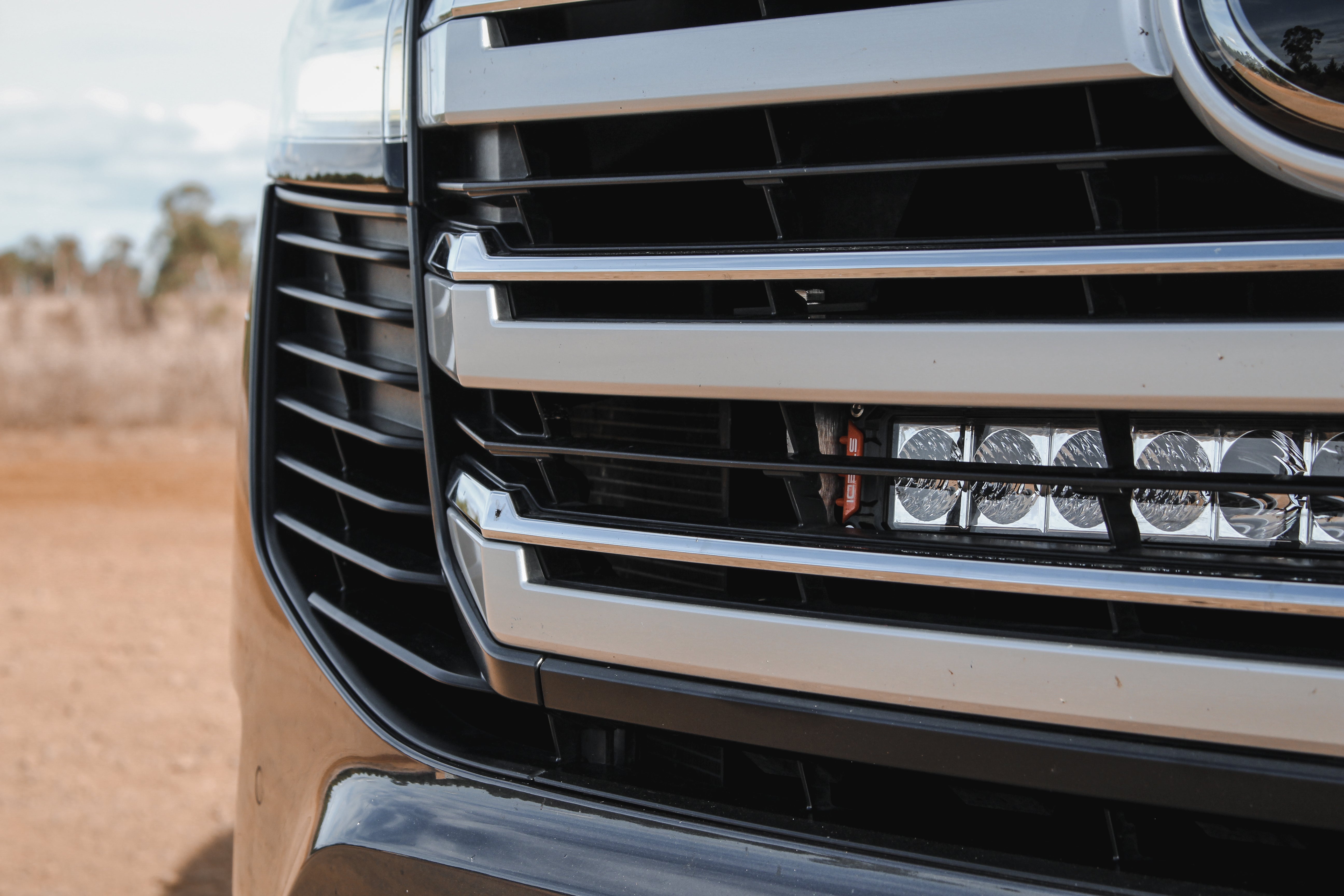Toyota Land Cruiser 300 Series Behind-Grille Light Bar