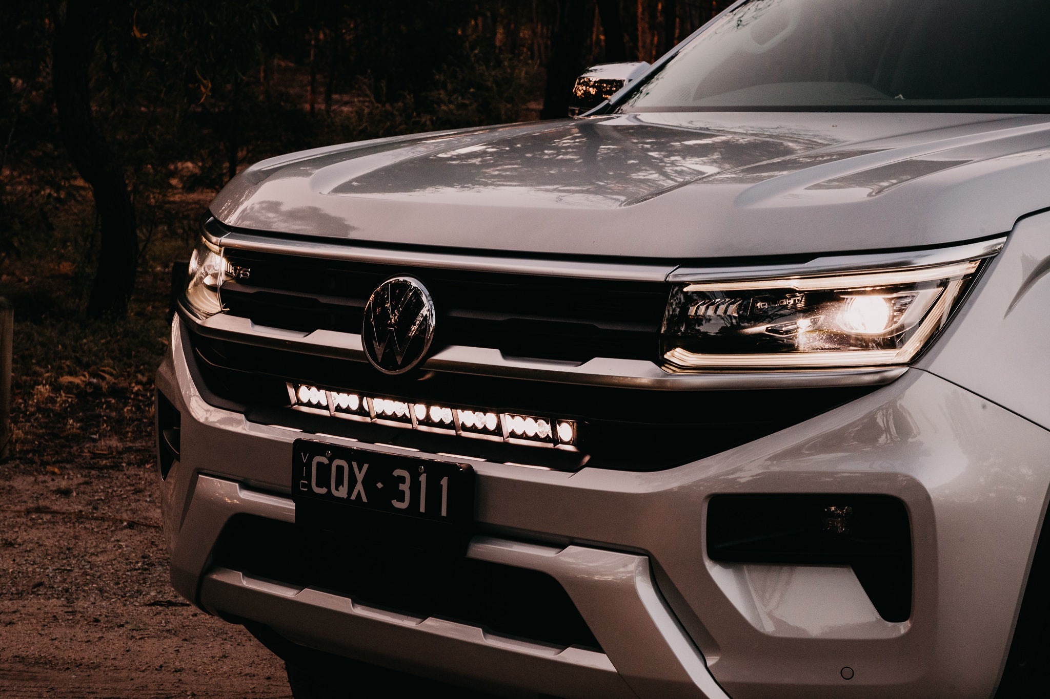 All-New VW Amarok Behind-Grille Light Bar
